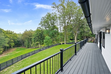 30 Cavalry Rd, Westport, CT 06880 - photo 6