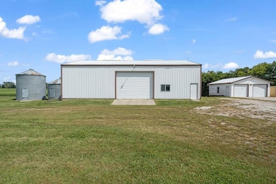 8597 NE 112th St, Mitchellville, IA 50169 - photo 3