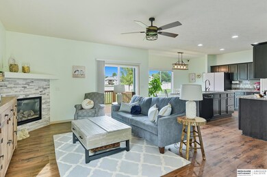 16312 Camden Ave, Omaha, NE 68116 - photo 5