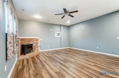 1459 N Genoa Clay Center Rd, Genoa, OH 43430 - photo 3