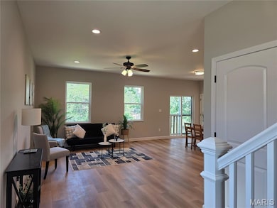 10107 Niblic Dr, Overland, MO 63114 - photo 4