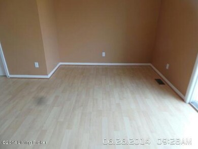 10118 Trotter Trace, Louisville, KY 40228 - photo 4