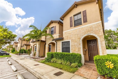 10625 W 32nd Ln, Hialeah, FL 33018 - photo 5