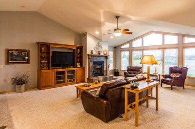 701 Hildreth Rd, Stoughton, WI 53589 - photo 2