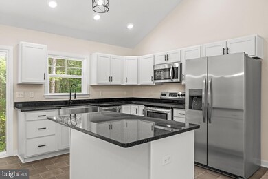 224 Latane Dr, Colonial Beach, VA 22443 - photo 3