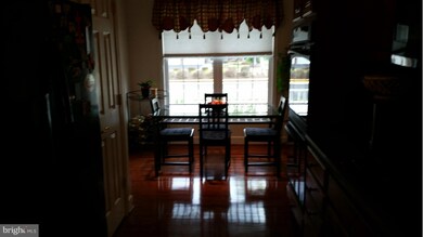 8406 Mountain Larkspur Dr, Lorton, VA 22079 - photo 6