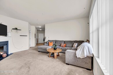 211 Mill Pond Way unit 25, Eatontown, NJ 07724 - photo 7