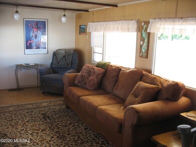 5509 Lazy Heart Living Room (2)