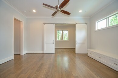 802 Remington Glade Dr, Houston, TX 77042 - photo 2