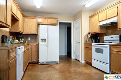 2416 Merle Dr, Copperas Cove, TX 76522 - photo 6