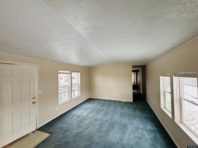 345 Birch St, Evanston, WY 82930 - photo 3
