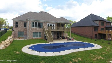 11612 Timberland Ct, Louisville, KY 40291 - photo 2