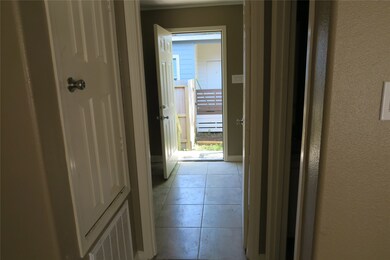 6806 Covington Dr, Houston, TX 77091 - photo 6