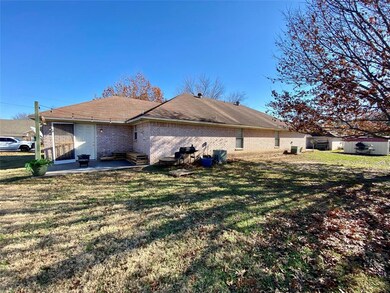 1705 Liberty St, Bonham, TX 75418 - photo 6