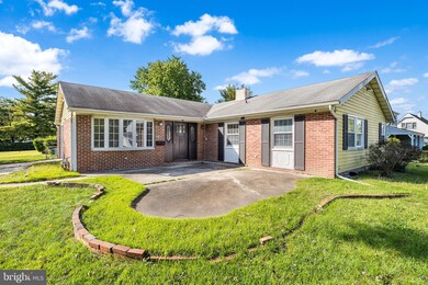 127 Brooklawn Dr, Willingboro, NJ 08046 - photo 2