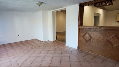 6824 Lyndale Dr, Watauga, TX 76148 - photo 6