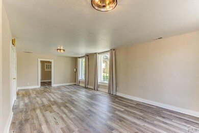 Front/Living Room