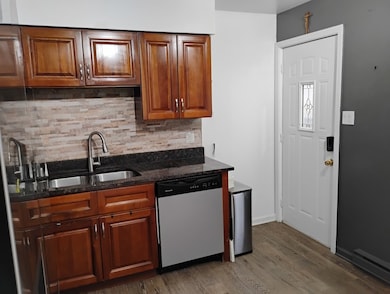 1S265 Holyoke Ln unit 5, Villa Park, IL 60181 - photo 3