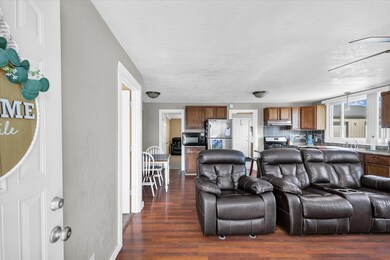 610 E County Road 1300 N, Tuscola, IL 61953 - photo 7