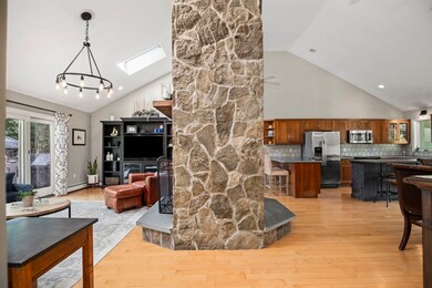 1 Curzondale Ct, Newburyport, MA 01950 - photo 7