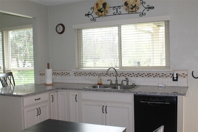 619 Ruby Ln, Magnolia, TX 77354 - photo 2