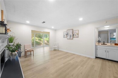 2706 Suwanee Way SE unit 12, Marietta, GA 30067 - photo 3