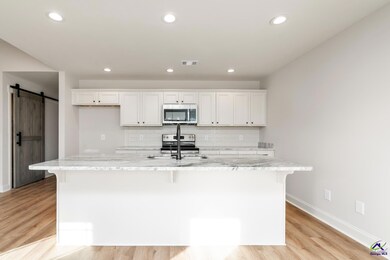 132 Red Tail Cir, Powersville, GA 31008 - photo 5