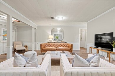 1005 Avenue B, Fredericksburg, TX 78624 - photo 6