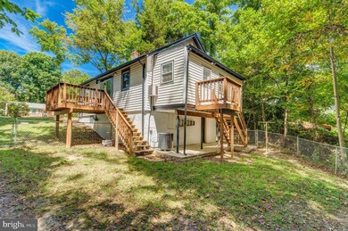 4876 Long View Rd, Temple Hills, MD 20748 - photo 5