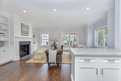 2 Nassau Pl Cos Cob CT 06807-large-013-2
