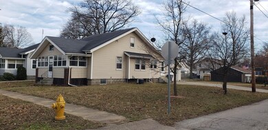 1025 Cedar St, Elkhart, IN 46514 - photo 3