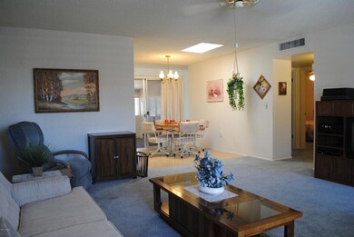 10210 W Mission Ln, Sun City, AZ 85351 - photo 3