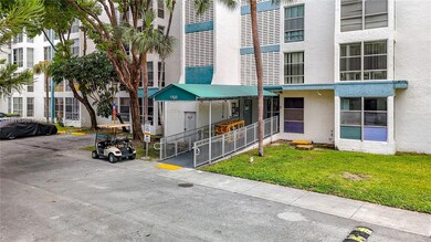 17620 Atlantic Blvd unit 505, Sunny Isles Beach, FL 33160 - photo 7