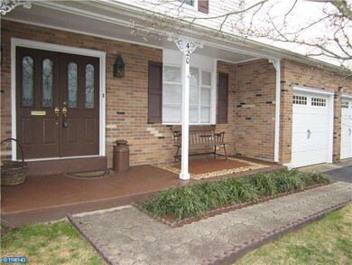 420 Sir Galahad Dr, Brookhaven, PA 19015 - photo 2