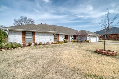 2528 SE Vicksburg St, Bartlesville, OK 74006 - photo 2