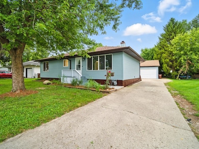 422 Damen St, Marengo, IL 60152 - photo 2