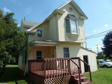 307 Second St SW, Pulaski, VA 24301 - photo 6