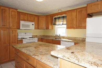 15 Cliff St, Manchester, NH 03103 - photo 5