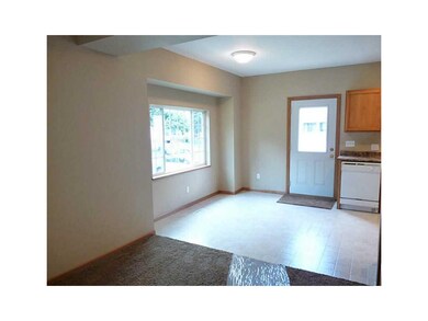 1700 6th Ave SE, Cedar Rapids, IA 52403 - photo 4