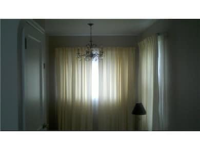 512 E Royal Forest Blvd, Columbus, OH 43214 - photo 4