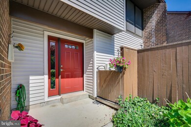 5429 Smooth Meadow Way, Columbia, MD 21044 - photo 2