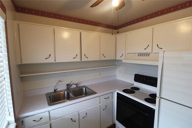 3101 Bee Ridge Rd unit 209, Sarasota, FL 34239 - photo 2