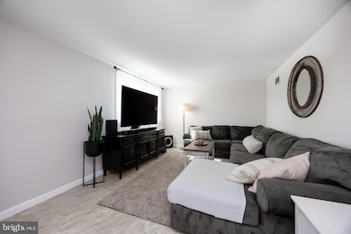 303 Trimble Blvd, Brookhaven, PA 19015 - photo 6