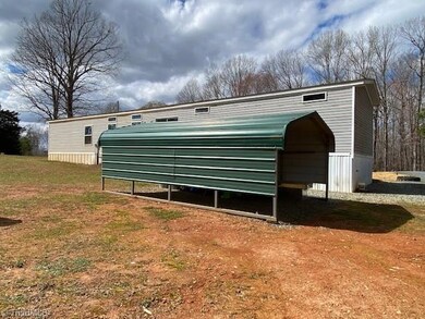 2387 Poole Town Rd, Asheboro, NC 27205 - photo 5