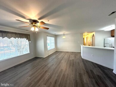 2031 Windsong Dr unit 1C, Hagerstown, MD 21740 - photo 4