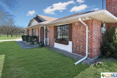 1343 Quail Run Dr, Troy, TX 76579 - photo 5