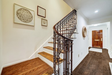 914 N Wilcrest Dr, Houston, TX 77079 - photo 6