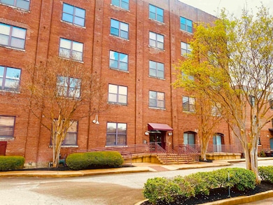 137 E G E Patterson Ave unit 504, Memphis, TN 38103 - photo 2