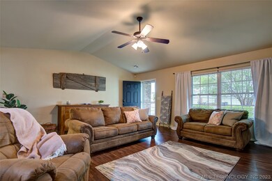 776 E 147th St S, Glenpool, OK 74033 - photo 6