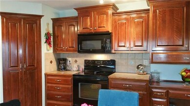 818 Garnes St, Raymore, MO 64083 - photo 7